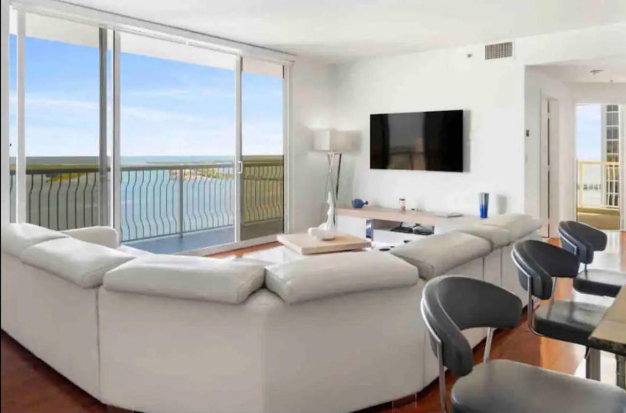 Stunning 2Br Condo Brickell-Waterviews-Freeparking Miami Bagian luar foto